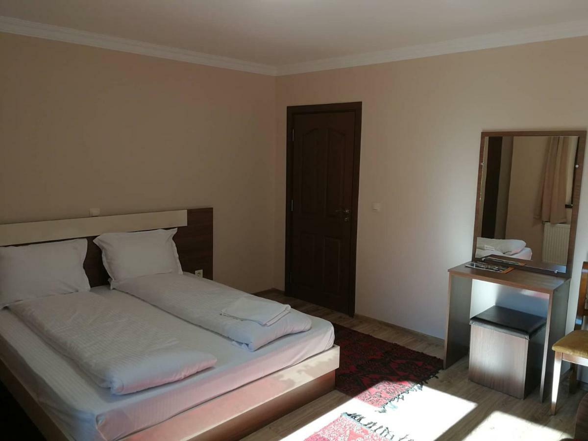 Слънчевата Къща Hotel Kovacsevica Kültér fotó